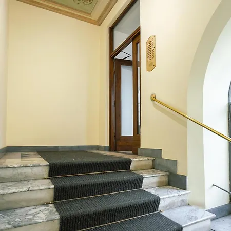 Stylish Studio in Sallustiano-3