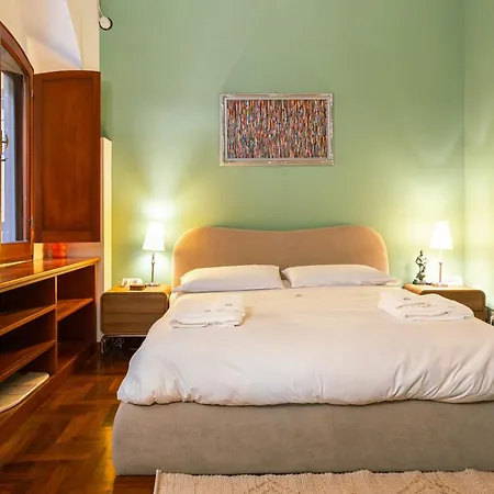 Stylish Studio in Sallustiano-2